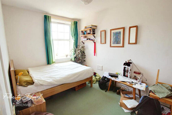 2 Bedroom Detached House To Rent In Percival Street, London, EC1V