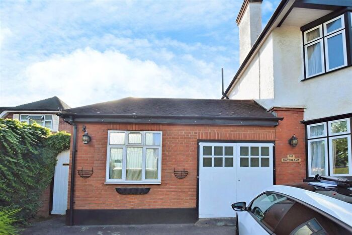 1 Bedroom Flat To Rent In Rickmansworth Road, Watford, WD18