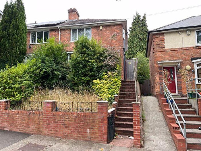3 Bedroom End Of Terrace House For Sale In Cranbourne Road, Kingstanding, Birmingham, B44