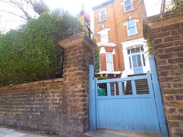 2 Bedroom Flat To Rent In Dulwich Road, SE24