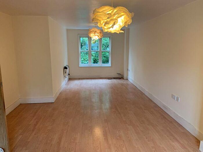 2 Bedroom Apartment To Rent In Lark Lane, Liverpool- Duplex Apartment, L17
