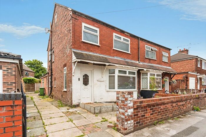 4 Bedroom Semi Detached House For Sale In Fitzherbert Street, Warrington, Cheshire, WA2