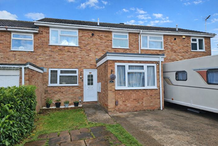 3 Bedroom Terraced House For Sale In Peebles Place, Milton Keynes, MK3