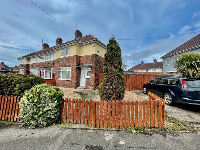 3 Bedroom End Of Terrace House To Rent In Th Avenue, Hull, HU6