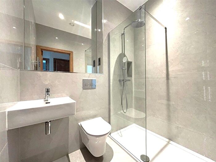 2 Bedroom Flat To Rent In Sheila House, Fleet, Hampshire, GU51