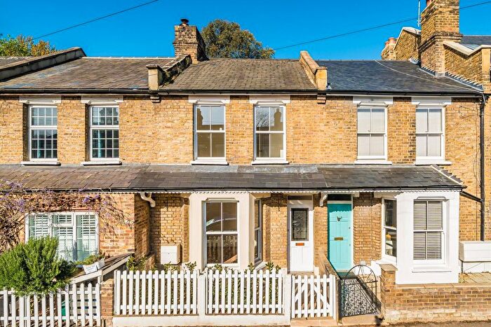 3 Bedroom Terraced House For Sale In Avenue Road, Hampton, TW12