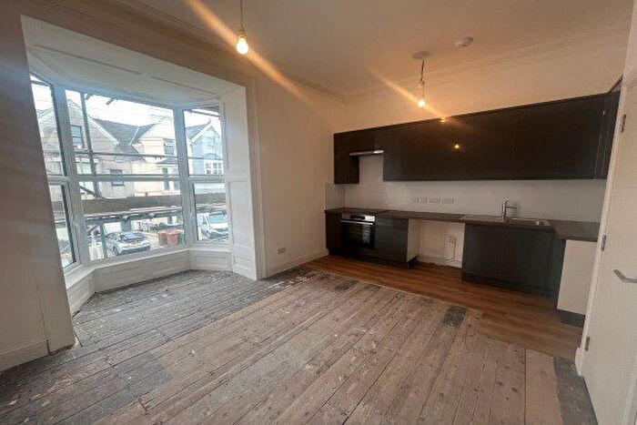 1 Bedroom Flat To Rent In Headland Park, Plymouth, PL4