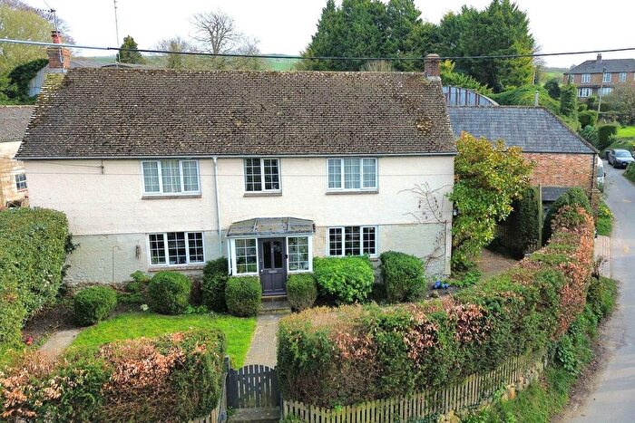 4 Bedroom Detached House For Sale In Hinton Parva, Swindon, SN4