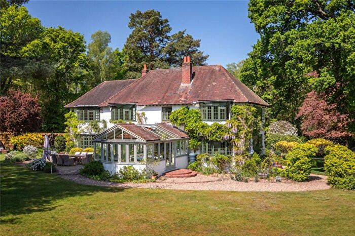 6 Bedroom Detached House For Sale In Romsey Road, East Wellow, Romsey, Hampshire, SO51