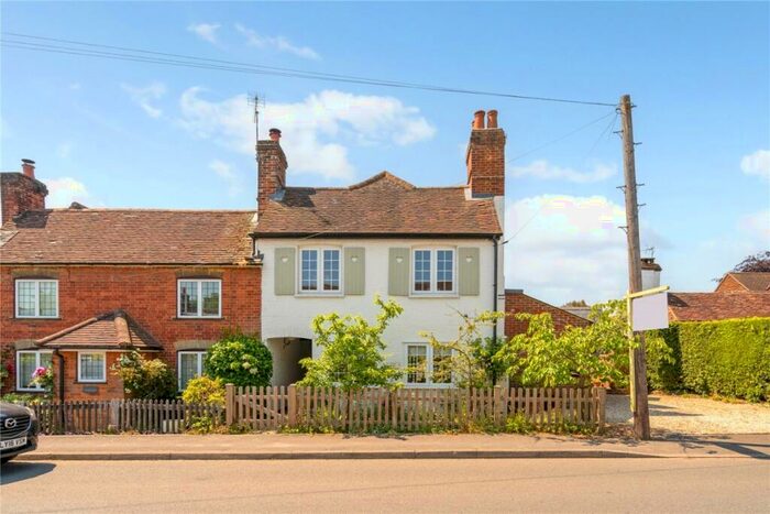 3 Bedroom House To Rent In The Street Ewhurst, GU6