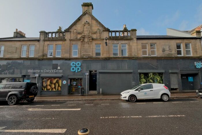 2 Bedroom Flat To Rent In New Street, Dalry, North Ayrshire, KA24