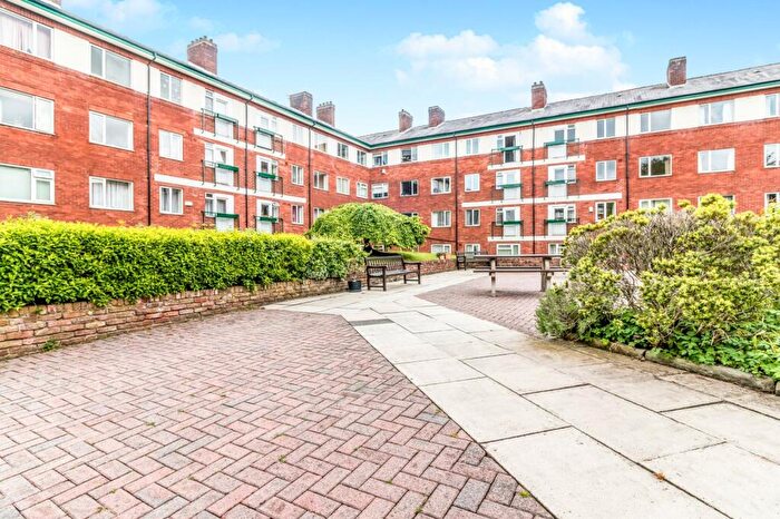 2 Bedroom Apartment To Rent In Redmires Court, Eccles New Road, Salford, M5