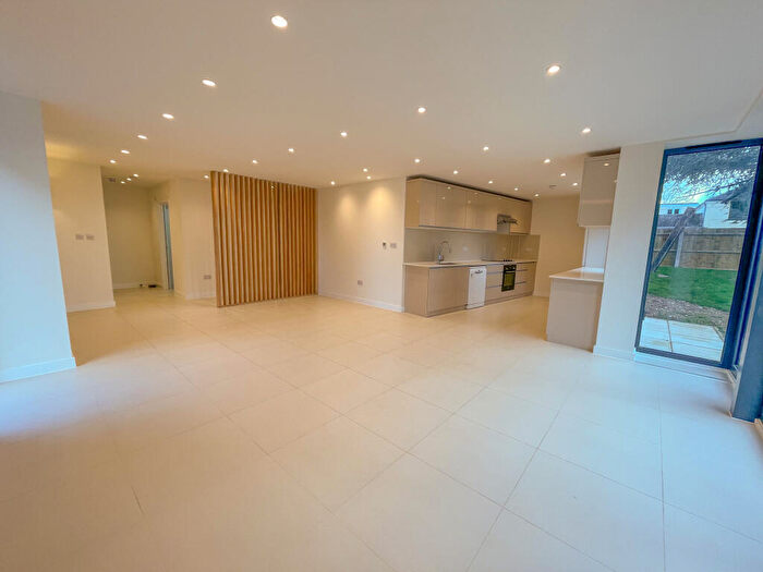 3 Bedroom Flat To Rent In Flat Block A, Fordham Road, Newmarket, CB8