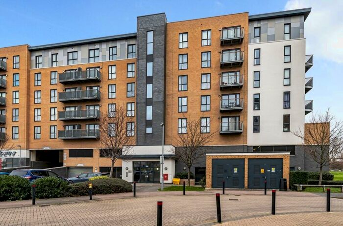 2 Bedroom Flat To Rent In Clydesdale Way Belvedere, DA17