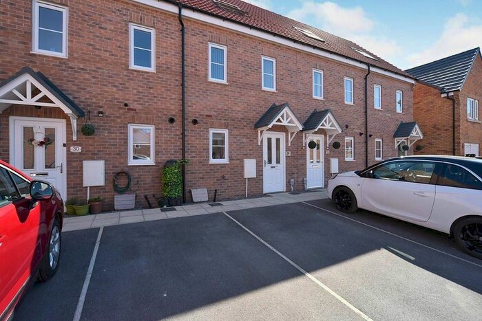 3 Bedroom Terraced House To Rent In Bounty Drive, Kingswood, Hull, East Yorkshire, HU7