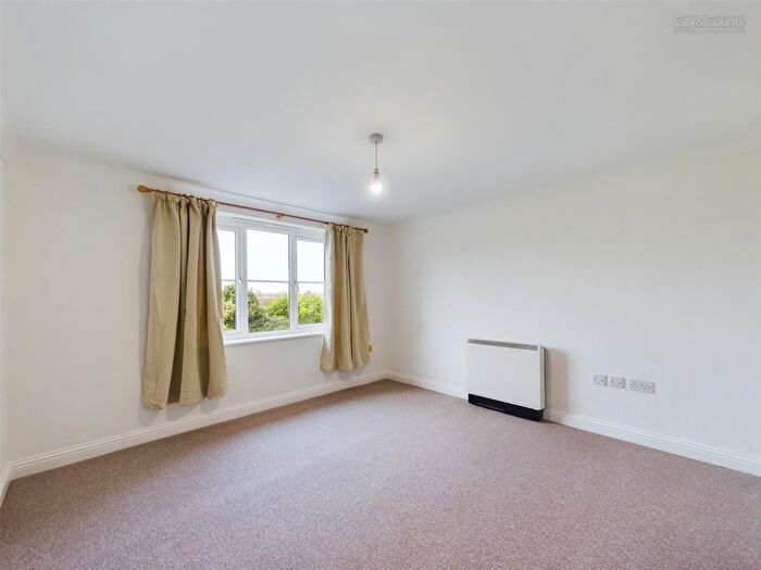 2 Bedroom Flat To Rent In Fellowes Road, Fletton, Peterborough, PE2