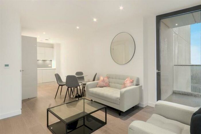 1 Bedroom Apartment To Rent In City North East Tower, Islington, N4