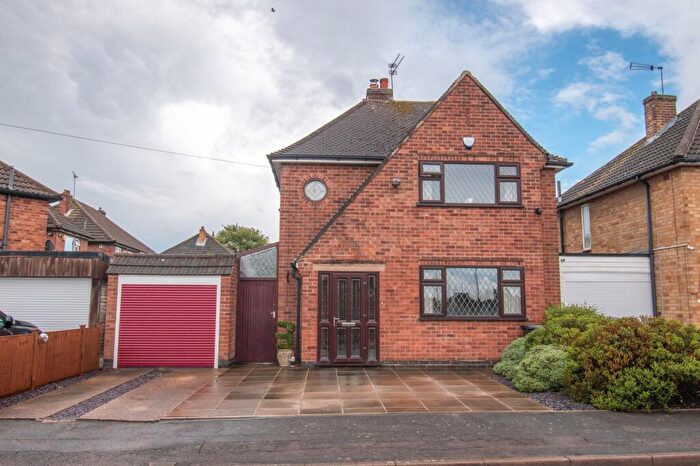 3 Bedroom Detached House For Sale In Horndean Avenue, Wigston, LE18