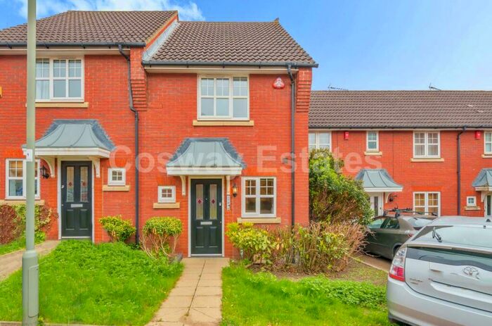 2 Bedroom House To Rent In Honiton Gardens, Mill Hill, NW7