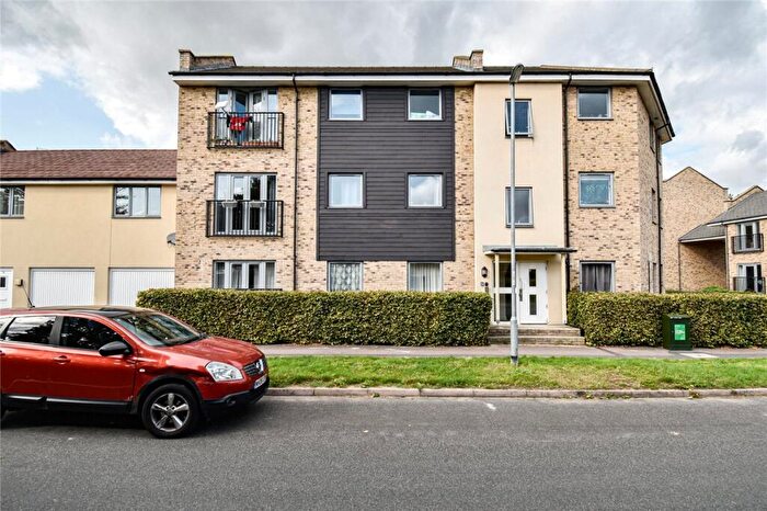 2 Bedroom Apartment To Rent In Woodhead Drive, Cambridge, CB4