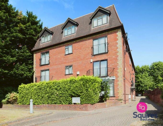 3 Bedroom Flat To Rent In Holden Avenue, Woodside Park, N12