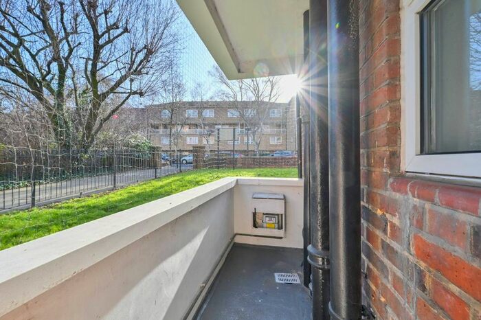 3 Bedroom Flat To Rent In Fielding House, South Hampstead, London, NW8