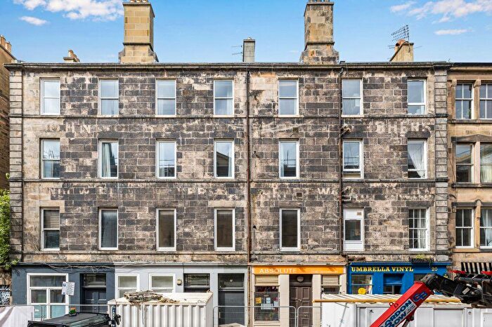 2 Bedroom Flat For Sale In / Valleyfield Street, Tollcross, Edinburgh, EH3