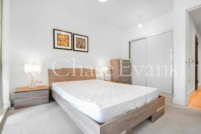 1 Bedroom Flat To Rent In New Village Avenue, Aberfeldy Village, Poplar, London, E14