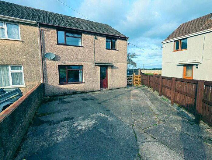3 Bedroom End Of Terrace House For Sale In Is Y Llan, Llanddarog, Carmarthen, Carmarthenshire., SA32