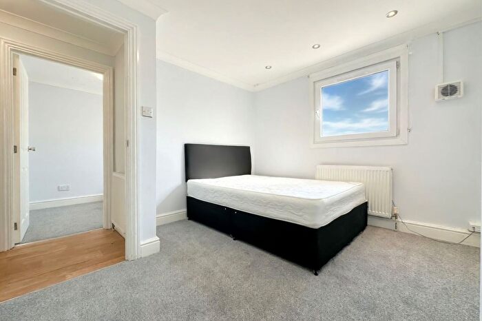 2 Bedroom Flat To Rent In Sunderland Road, Forest Hill, London, SE23