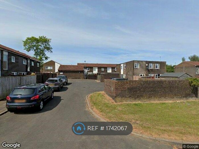 3 Bedroom Semi-Detached House To Rent In Balliol Close, Peterlee, SR8