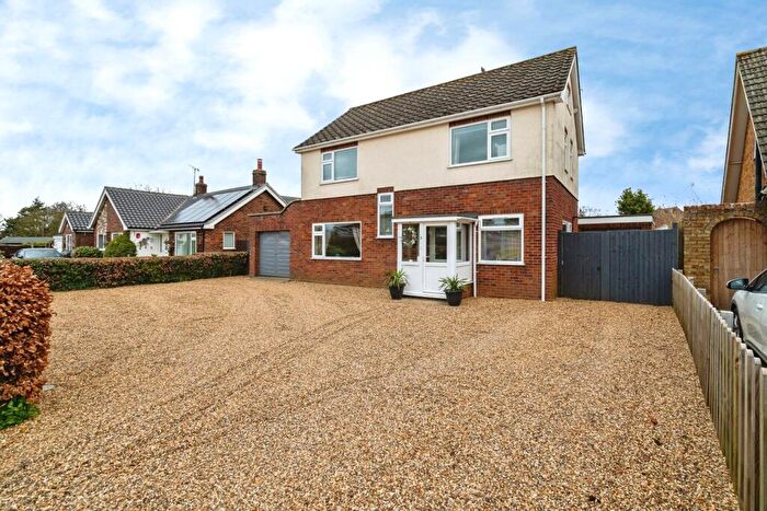 3 Bedroom Detached House For Sale In Spenser Avenue, North Walsham, Norfolk, NR28