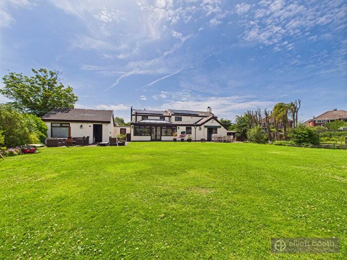 4 Bedroom Detached House For Sale In Bryndene Cottage, Rough Heys Lane, FY4