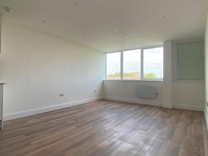 2 Bedroom Apartment To Rent In Trinity Point, New Road, Gravesend, DA11