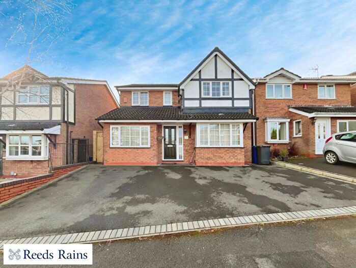 4 Bedroom Detached House To Rent In Calrofold Drive, Newcastle, Staffordshire, ST5