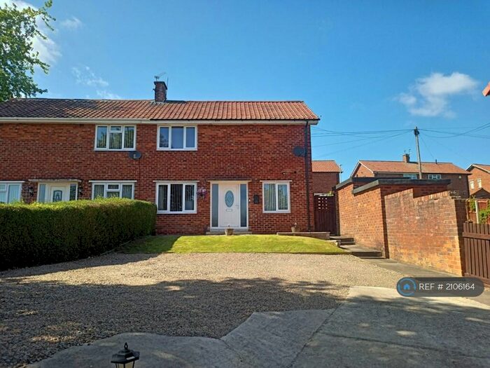 3 Bedroom Semi-Detached House To Rent In Eggleston View, Darlington, DL3