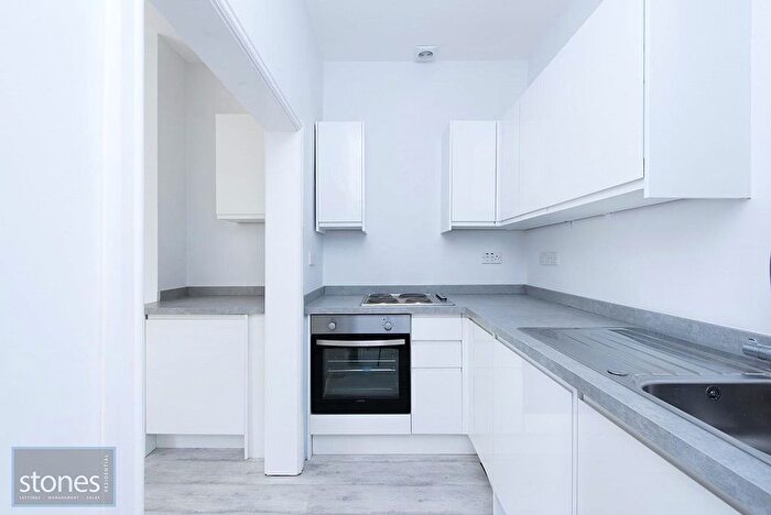 2 Bedroom Flat To Rent In Daventry Street, London, NW1