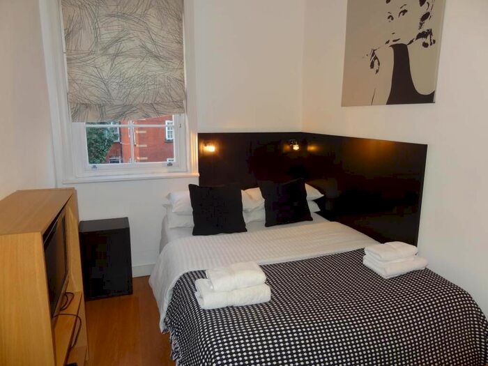 Studio To Rent In Cartwright Gardens, Bloomsbury, London, WC1H