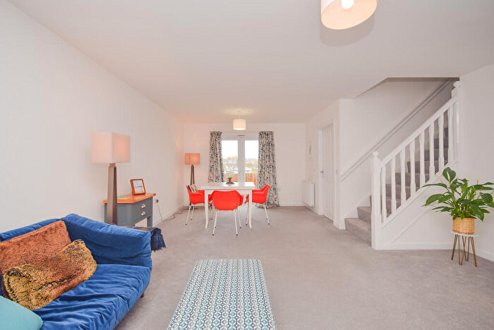 3 Bedroom Detached House For Sale In Brocks Road, Perth, PH2