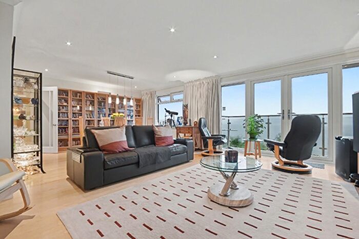 5 Bedroom Detached House For Sale In Turnberry Avenue, Inverclyde, Gourock, PA19