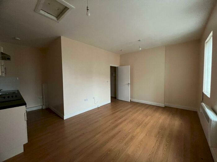 1 Bedroom Apartment To Rent In Albert Street, Mansfield, NG18