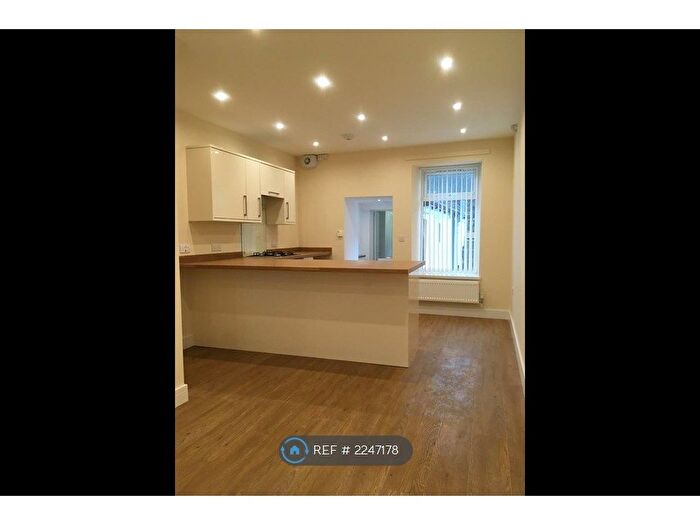 3 Bedroom Terraced House To Rent In Lower Terrace, Treorchy, CF42