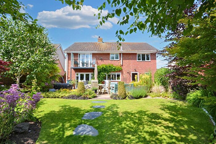 4 Bedroom Detached House For Sale In Hill View Road, Strensham, Worcestershire, WR8