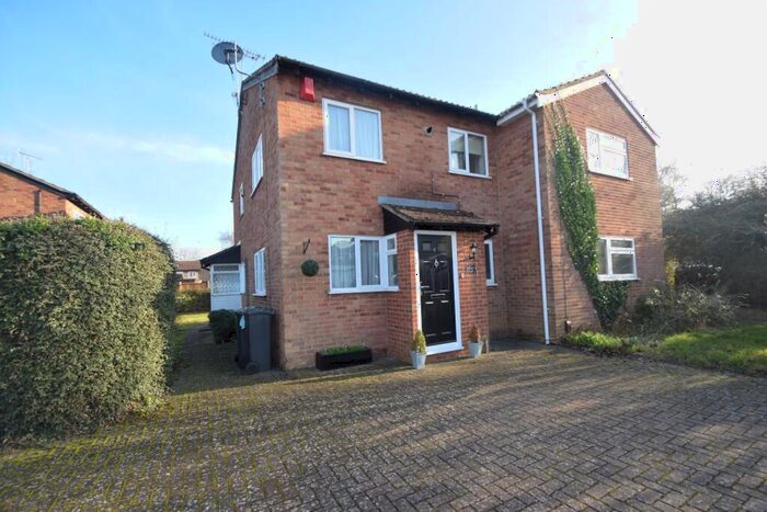 1 Bedroom End Of Terrace House To Rent In Speedwell Close, Luton, Bedfordshire, LU3