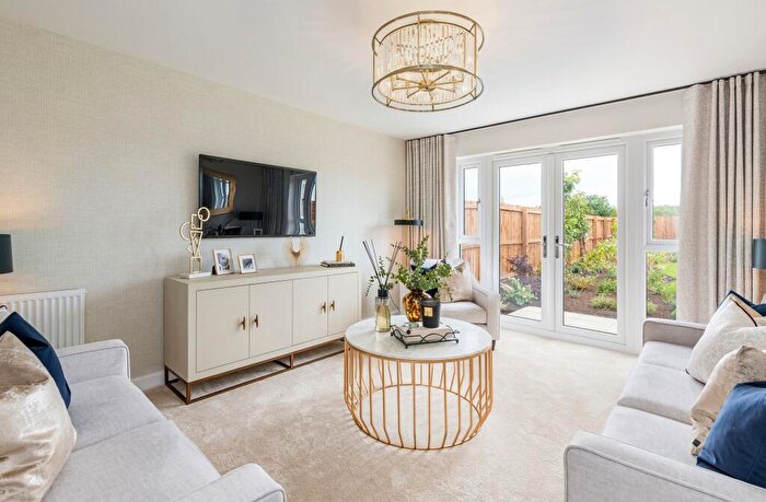 4 Bedroom Detached House For Sale In Carnethie Street Rosewell, EH24