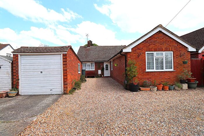4 Bedroom Detached Bungalow For Sale In Canterbury Road, Farnborough, GU14