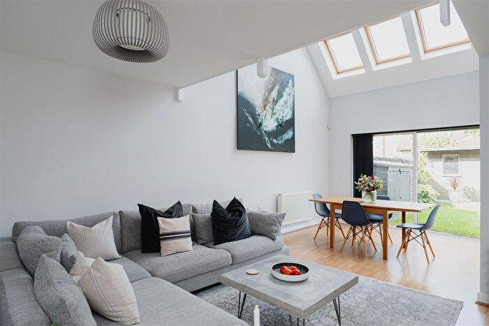3 Bedroom Terraced House For Sale In Lilley Mead, Redhill, RH1