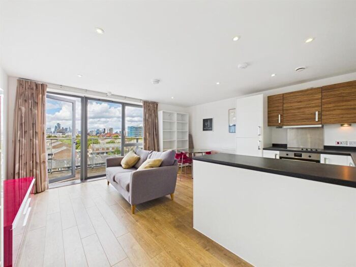 1 Bedroom Flat To Rent In New Festival Avenue, London, E14