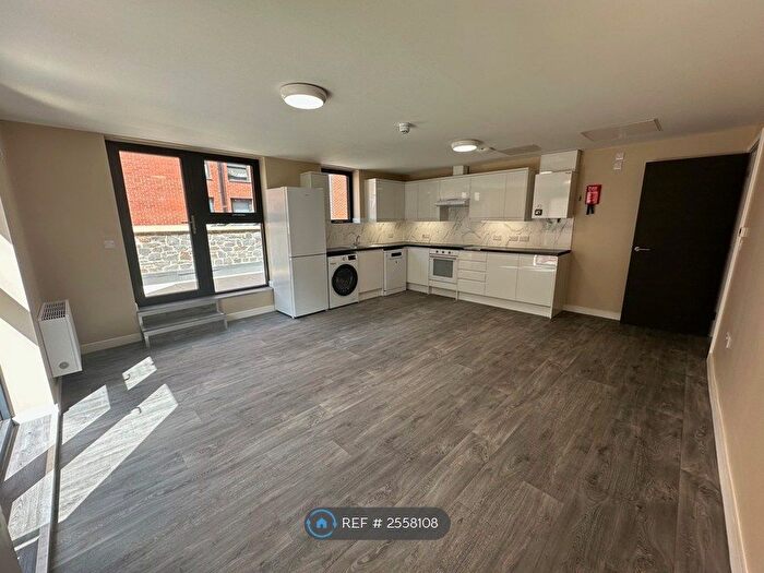 3 Bedroom Flat To Rent In Hepburn Court B, Bristol, BS2