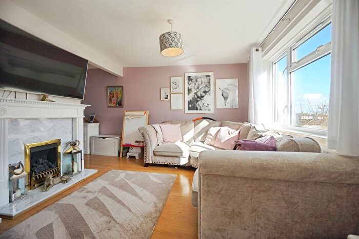 2 Bedroom Semi-Detached House For Sale In St. Albans Place, Taunton, TA2